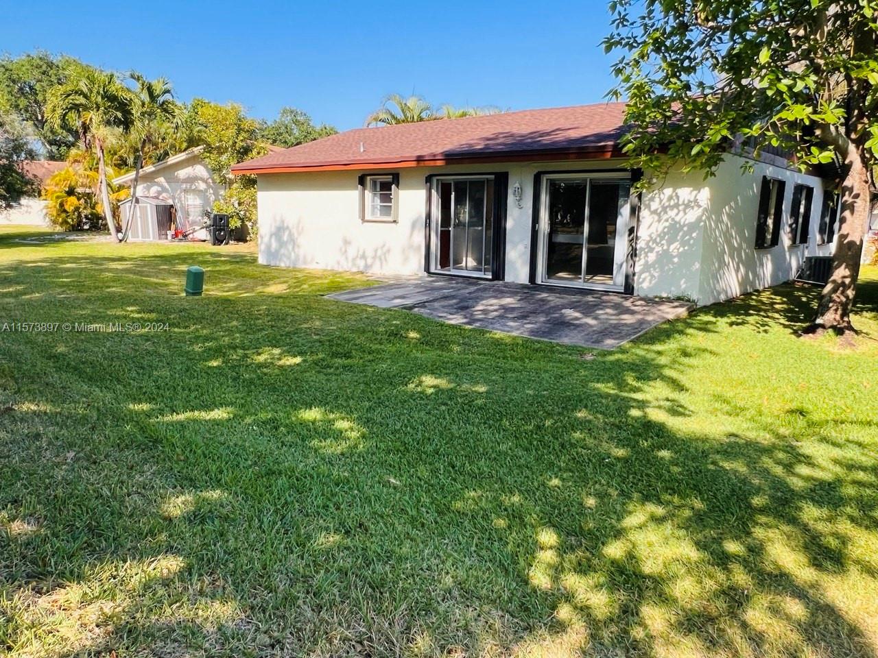 2219 Nova Village Dr