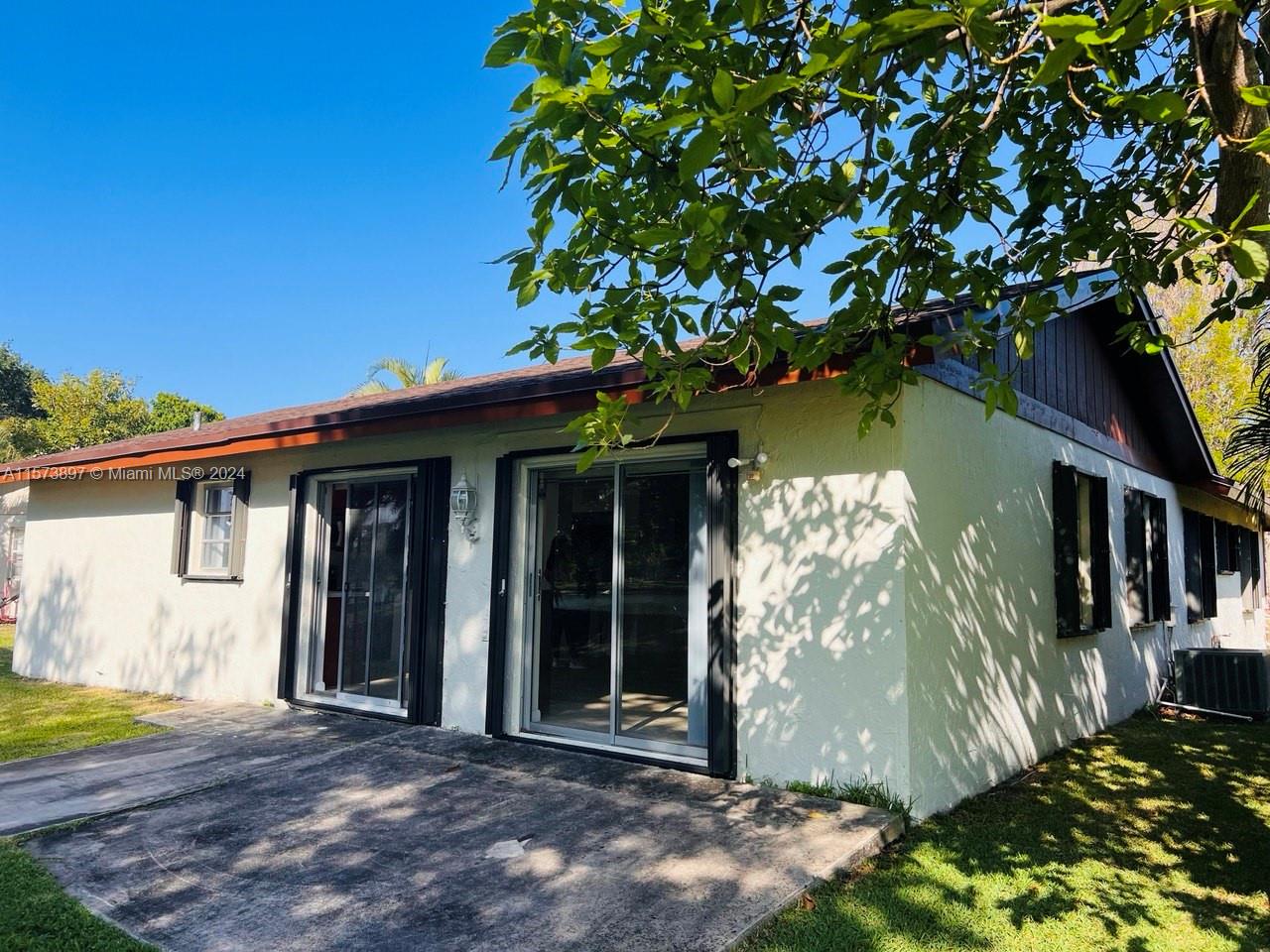 2219 Nova Village Dr