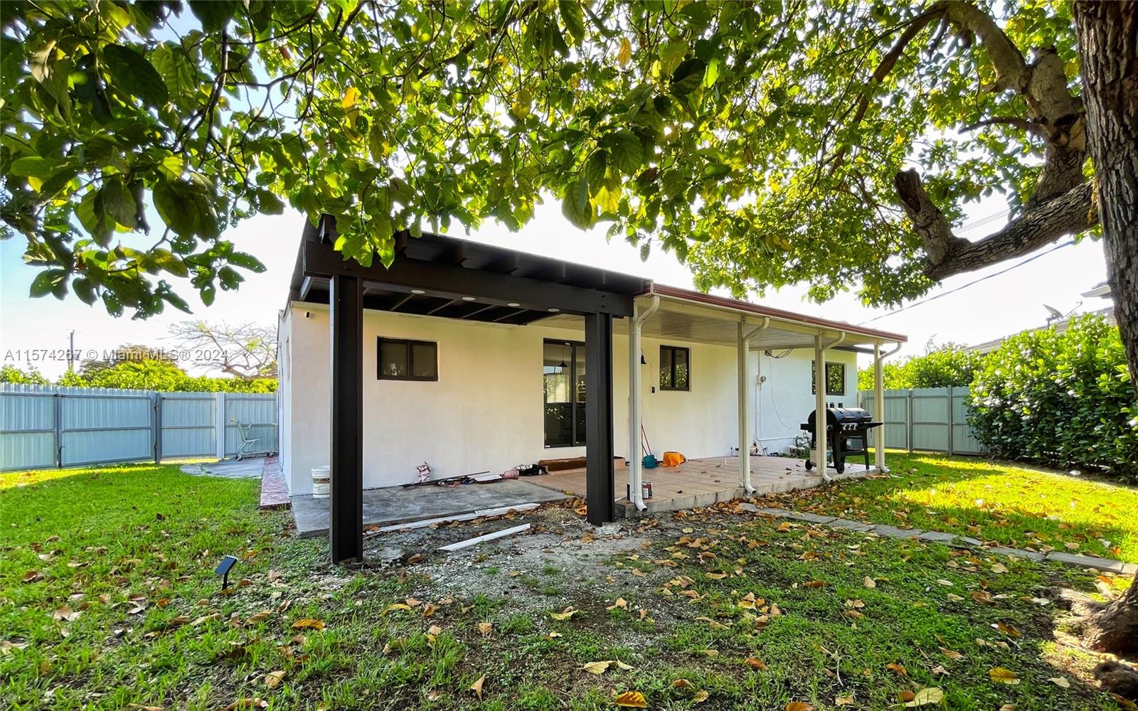 7040 SW 17th Ter