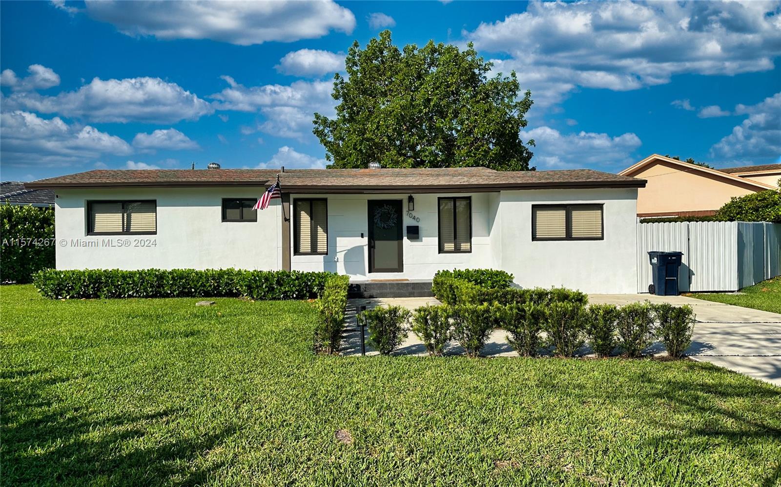 7040 SW 17th Ter