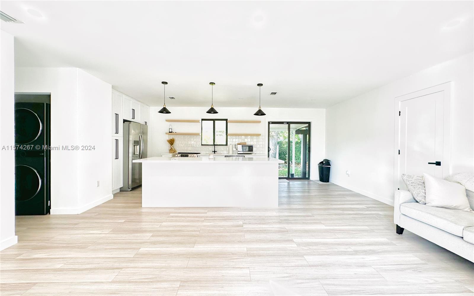 7040 SW 17th Ter