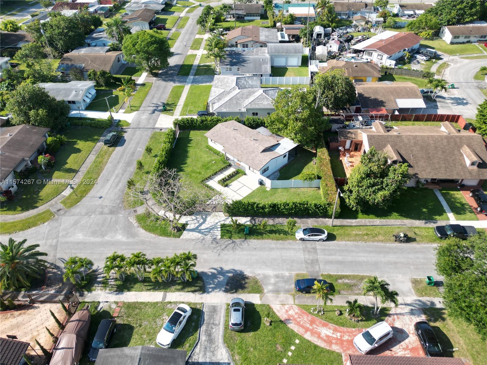 7040 SW 17th Ter