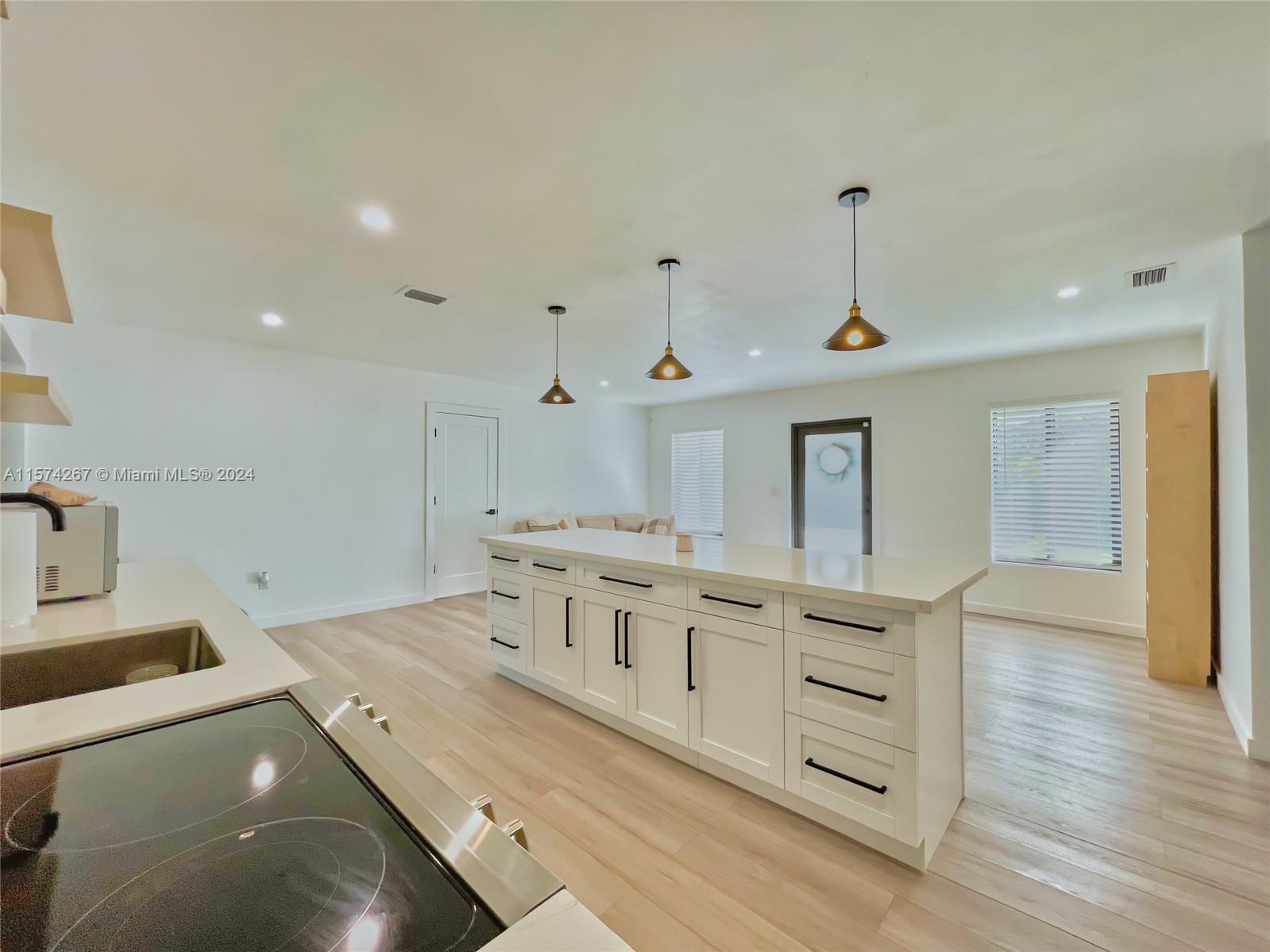 7040 SW 17th Ter
