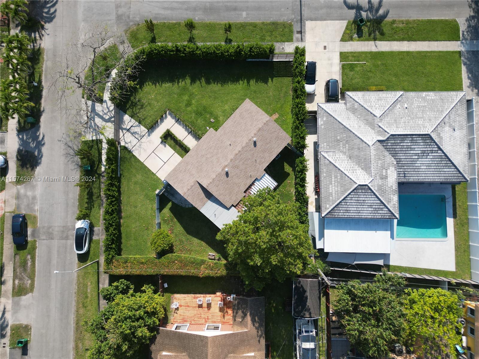 7040 SW 17th Ter
