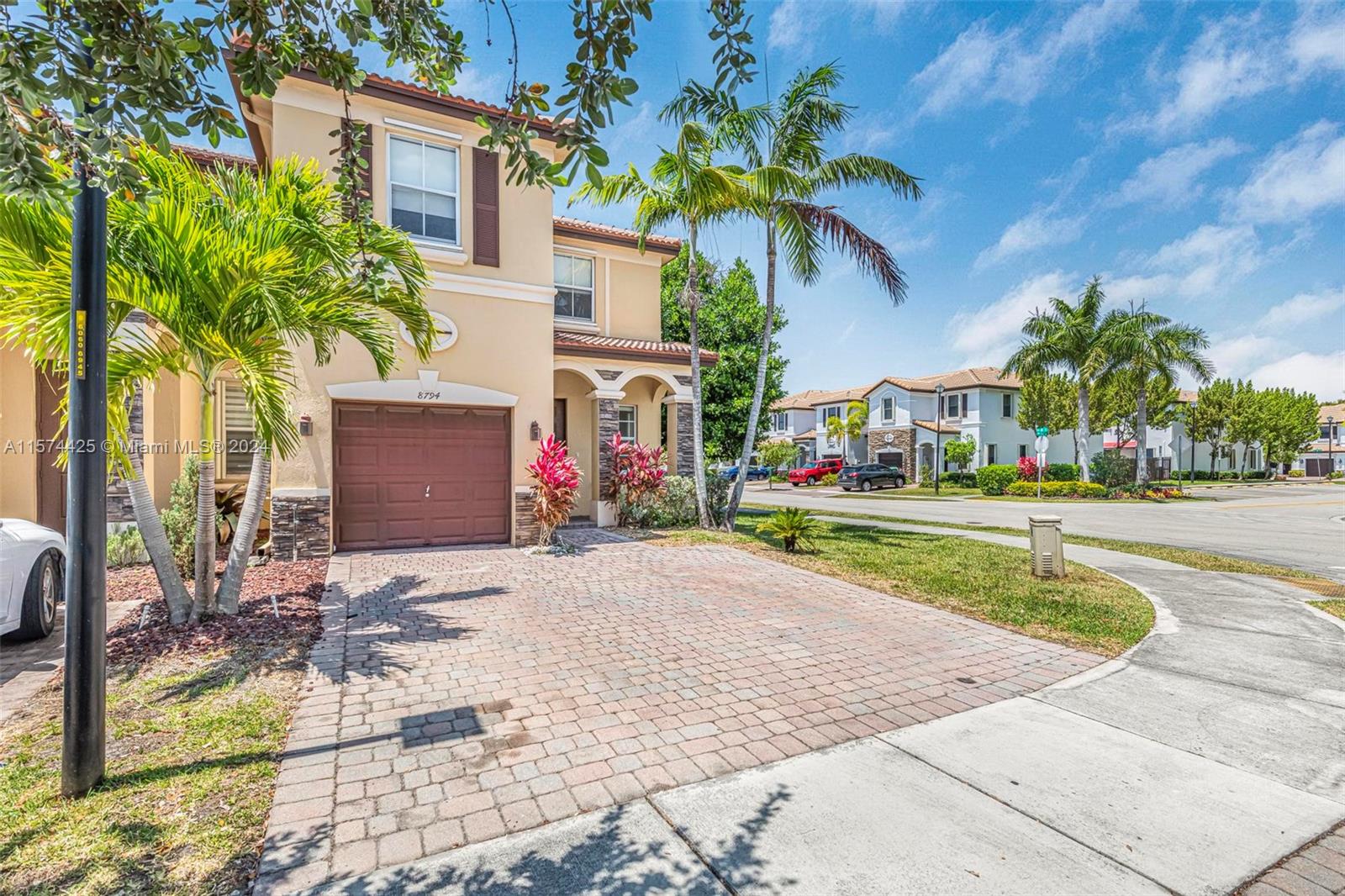 8794 NW 112th Pl # 8794
