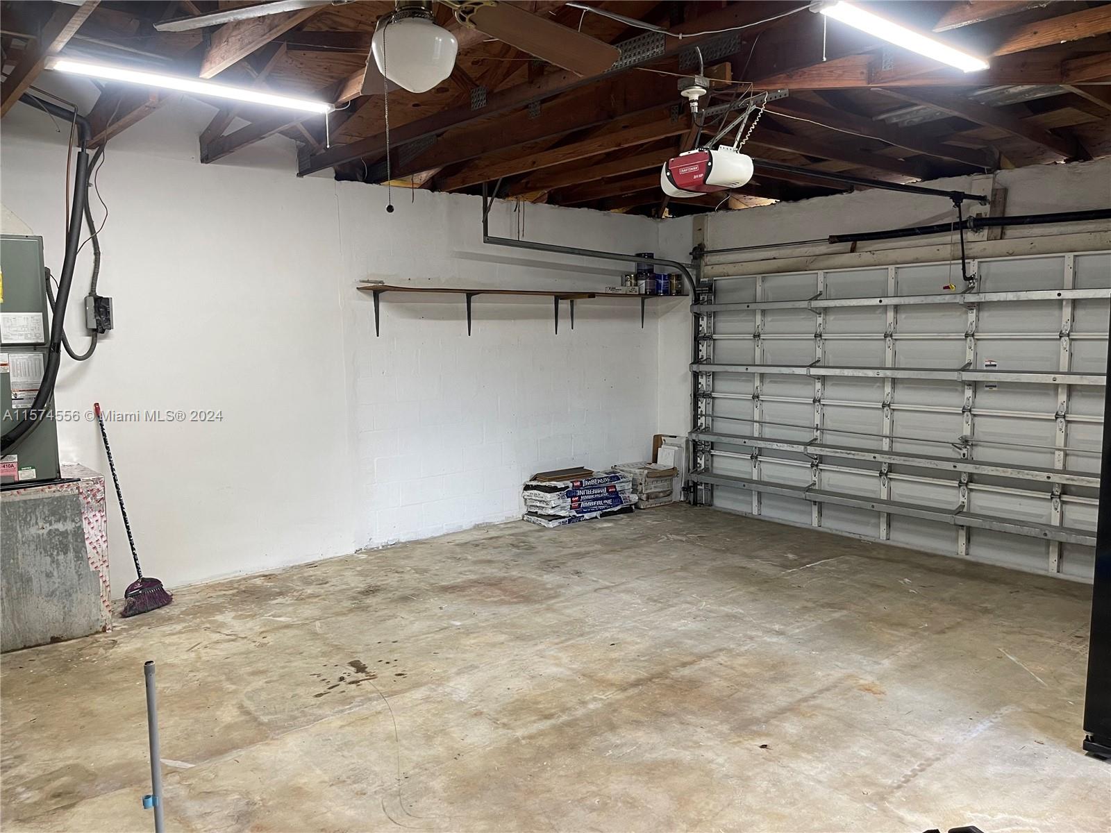 15445 SW 99th Ave