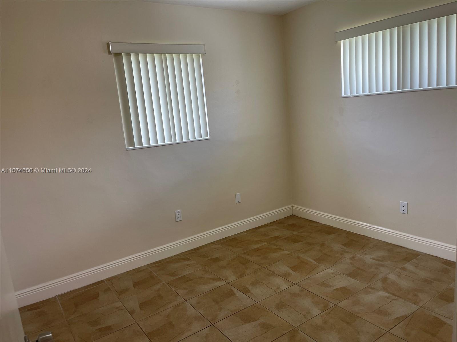 15445 SW 99th Ave