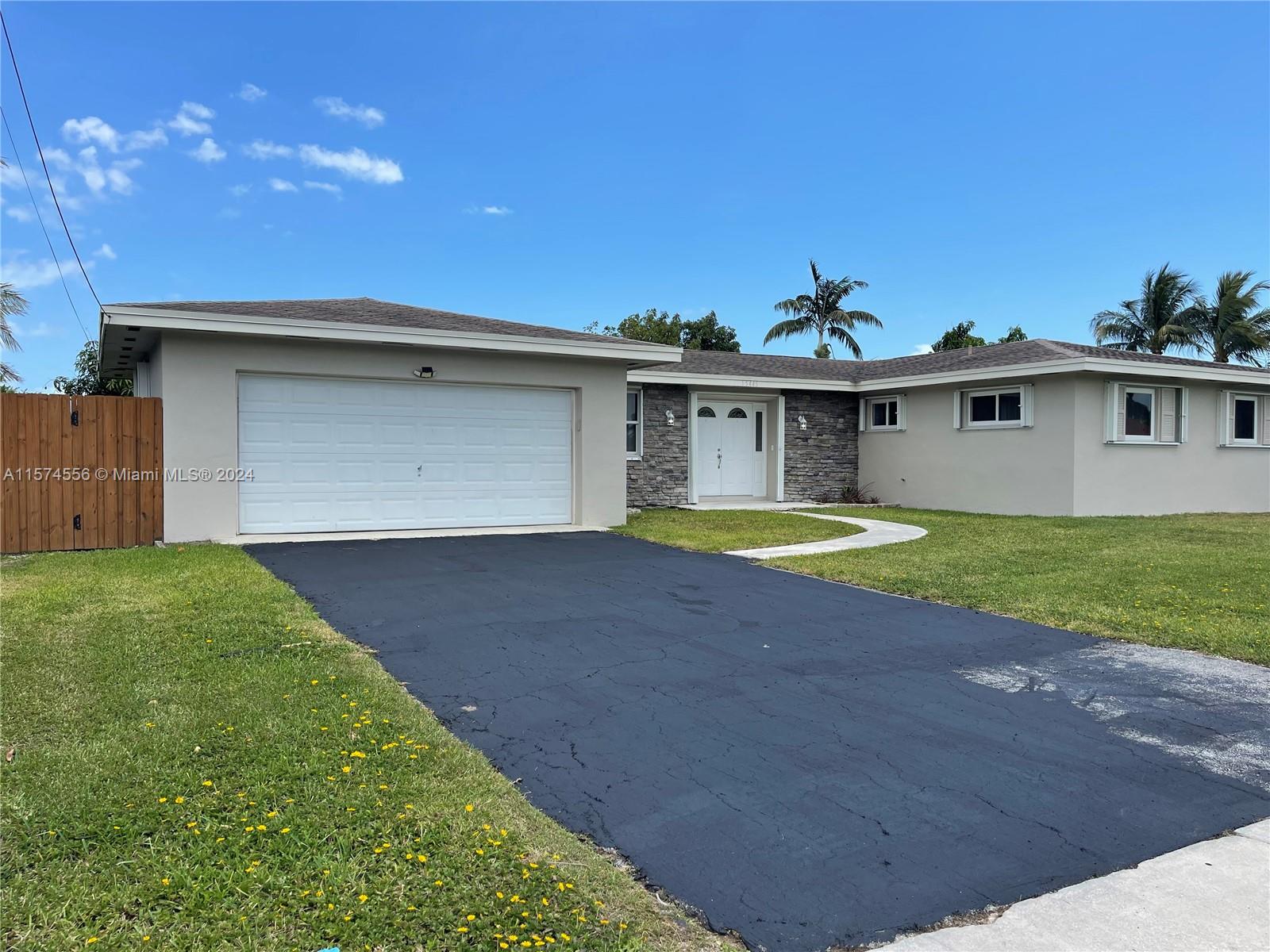 15445 SW 99th Ave