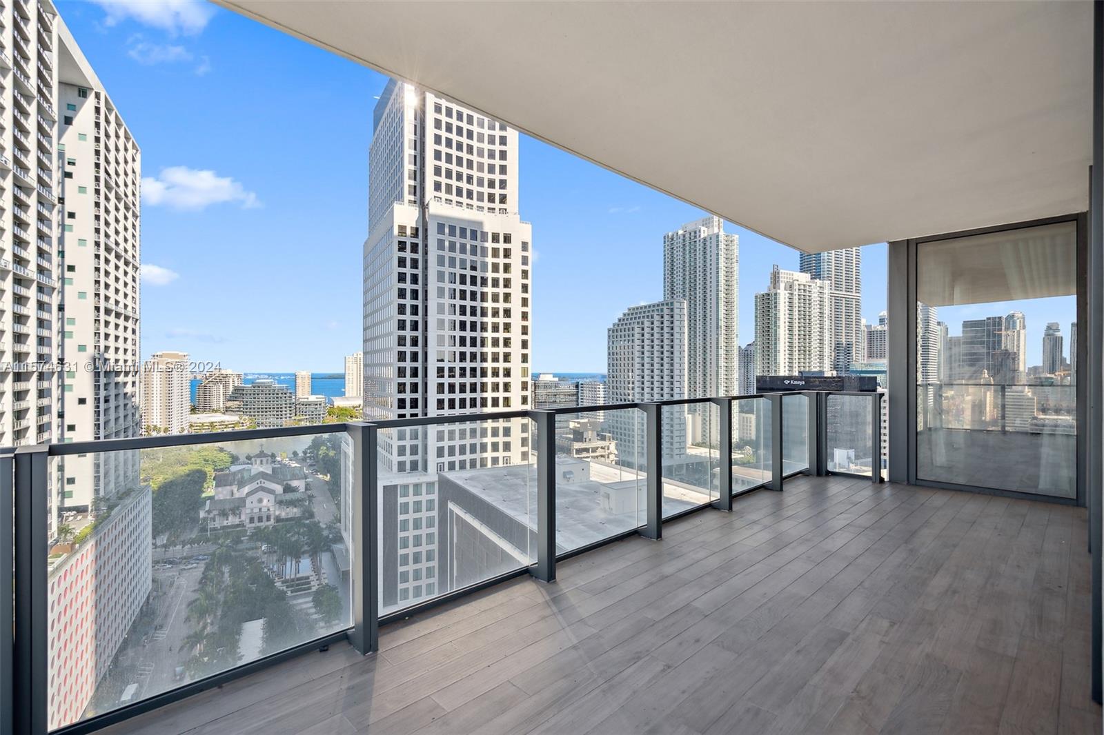 68 SE 6th St # 1711