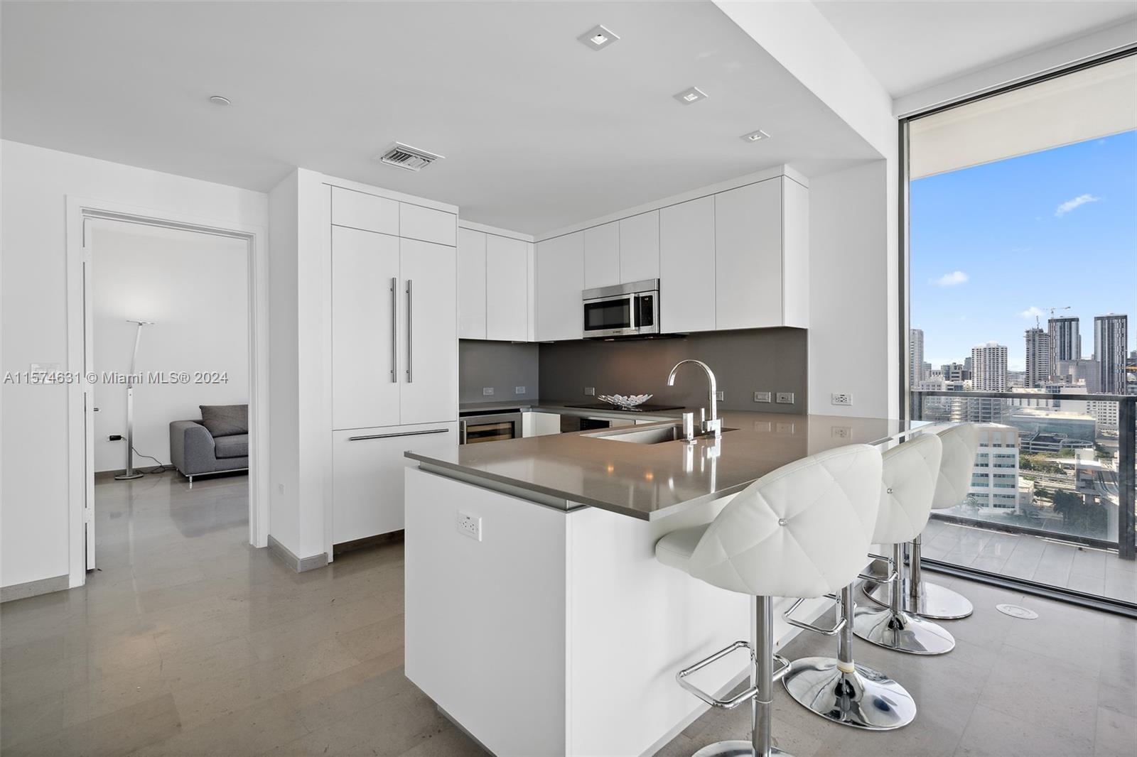68 SE 6th St # 1711