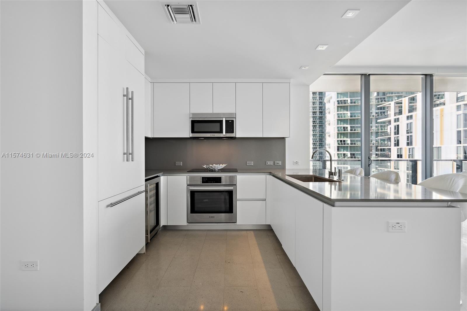 68 SE 6th St # 1711