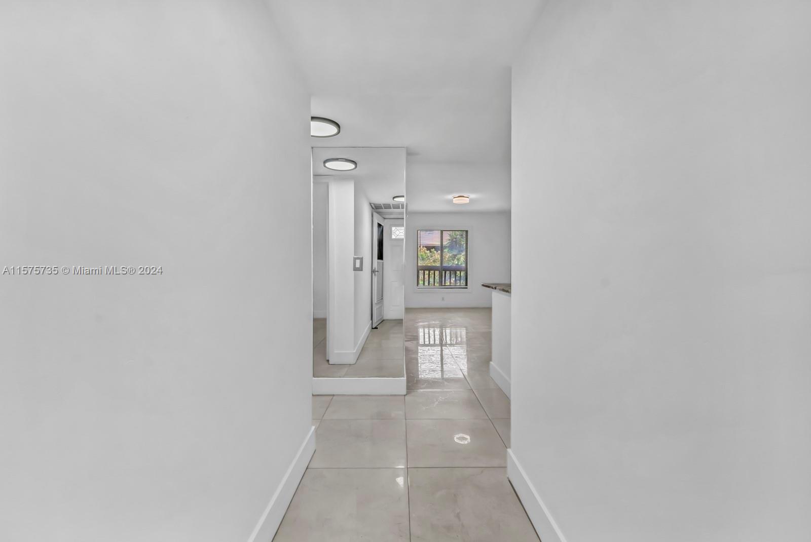 2907 NE 8th Ter # 201