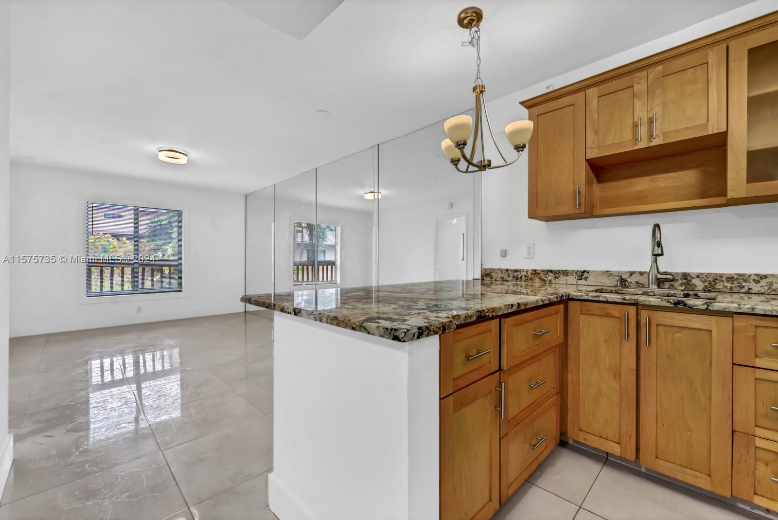 2907 NE 8th Ter # 201