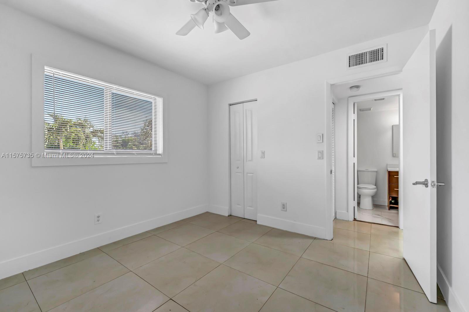 2907 NE 8th Ter # 201