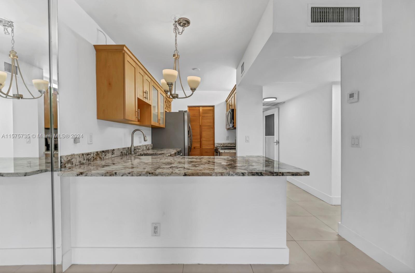 2907 NE 8th Ter # 201