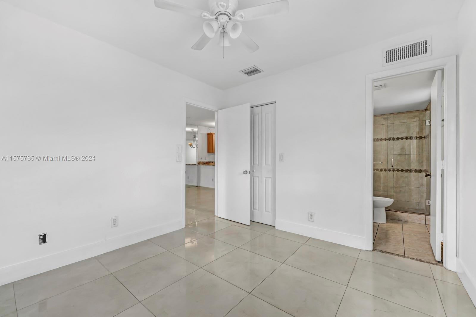2907 NE 8th Ter # 201