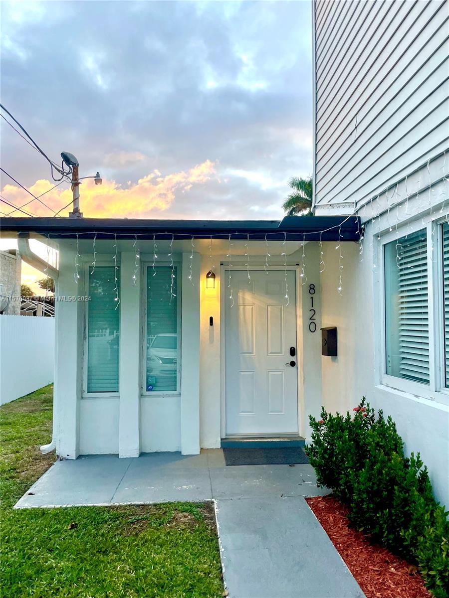8120 NW 5th Ct