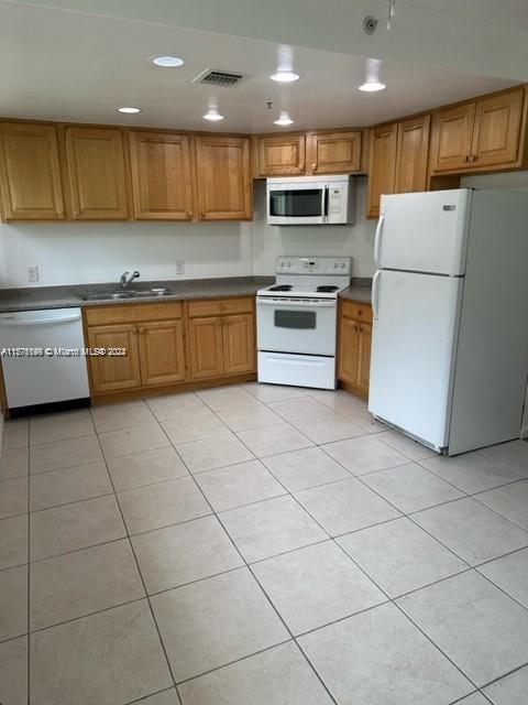8216 CRESPI BLVD # 3