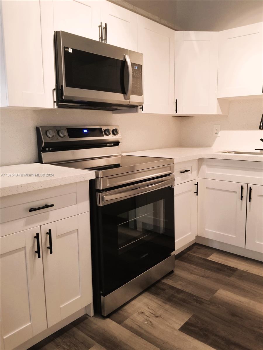 1260 SW 28th Rd
