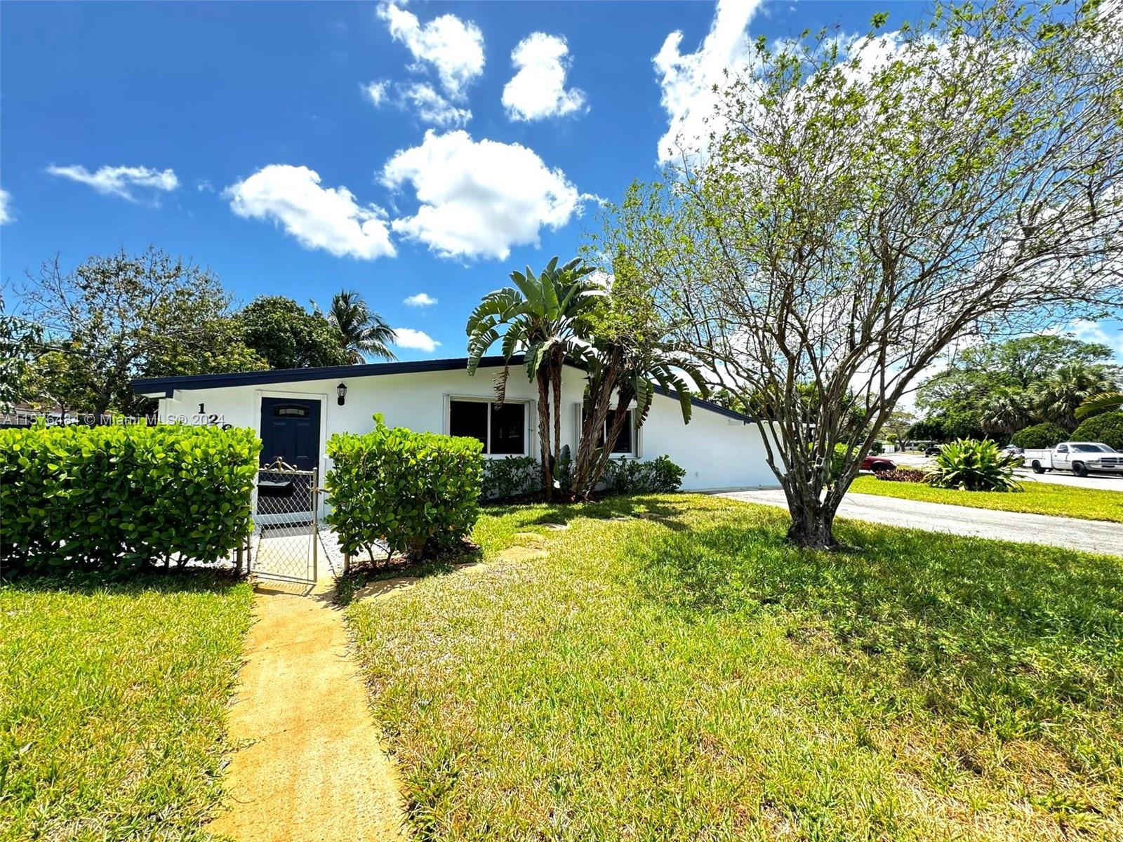 1260 SW 28th Rd