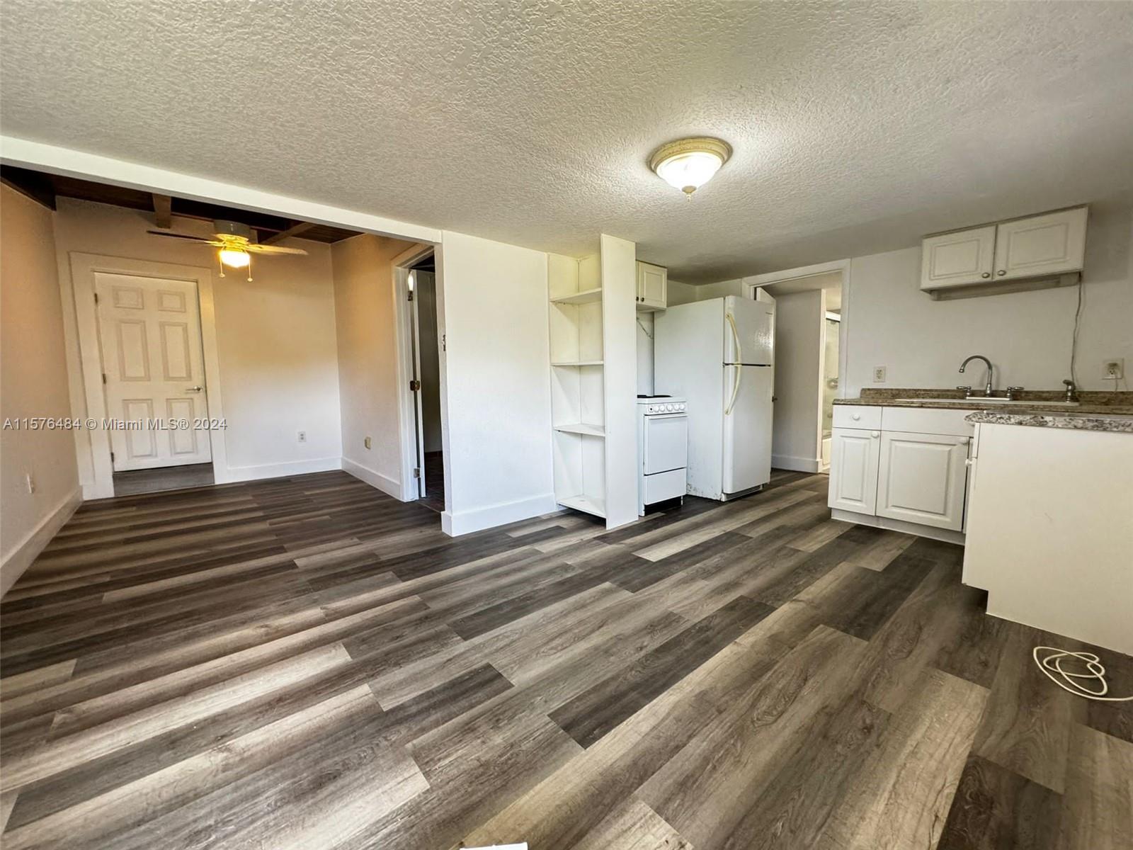 1260 SW 28th Rd