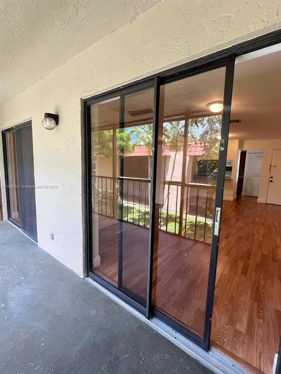 9800 Hammocks Blvd # 12 Unit: 203-12