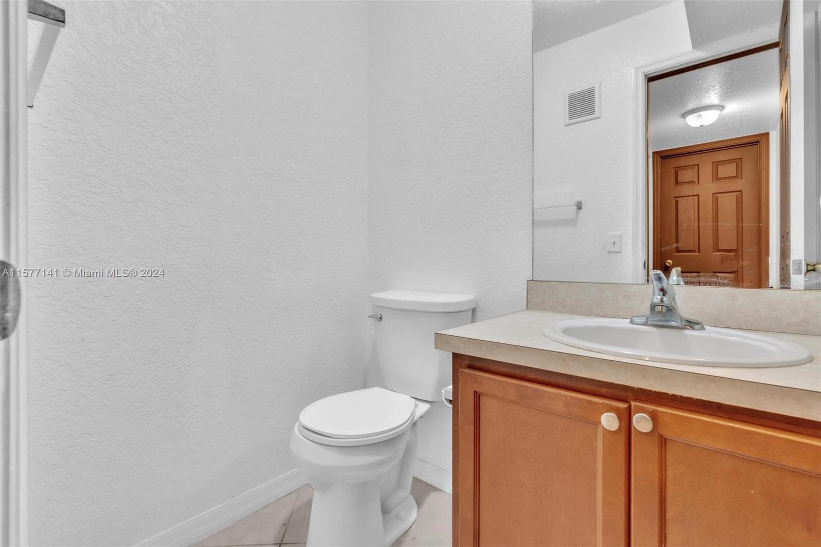 2802 NW 55th Ave # 2B