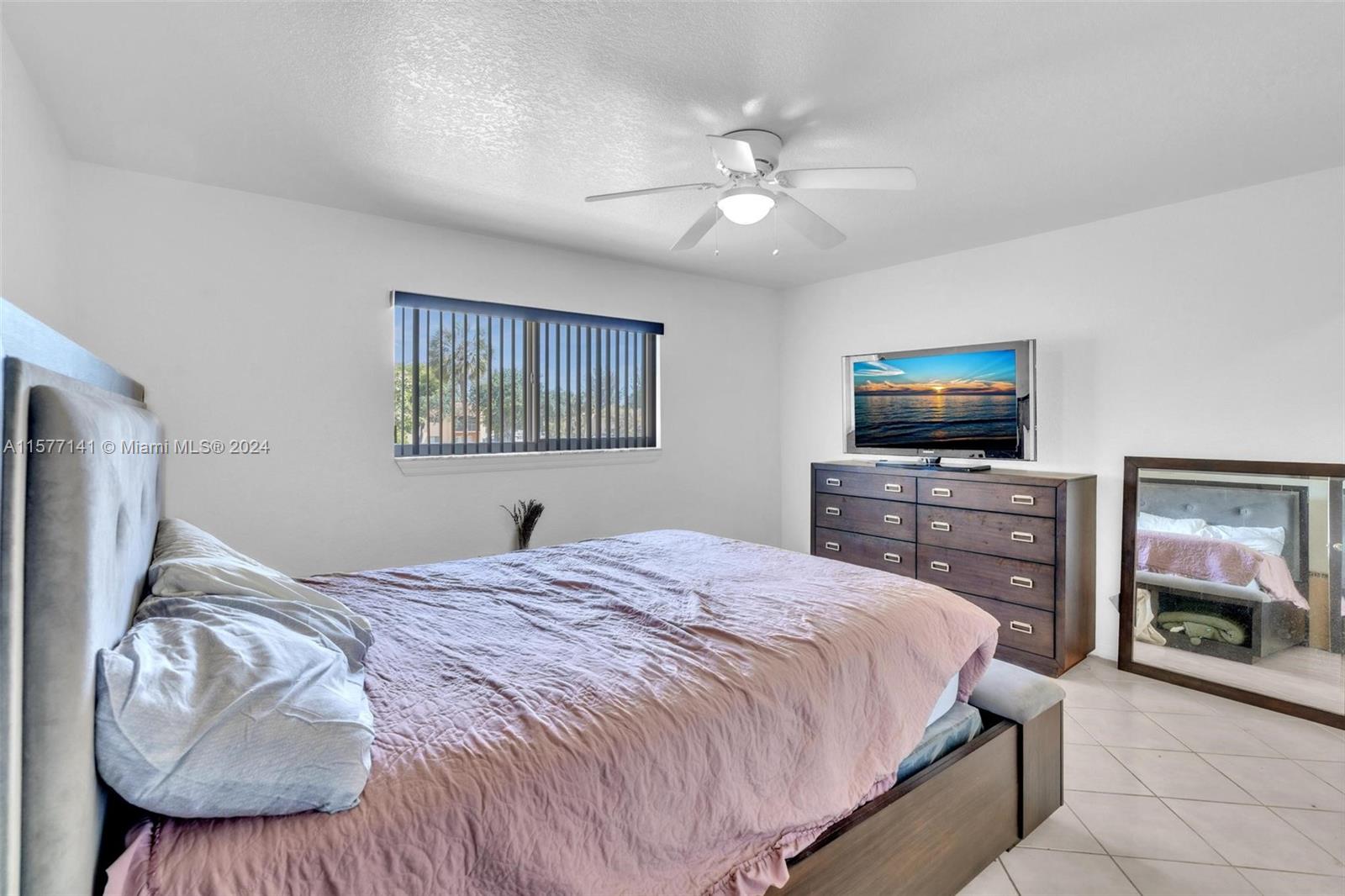 2802 NW 55th Ave # 2B