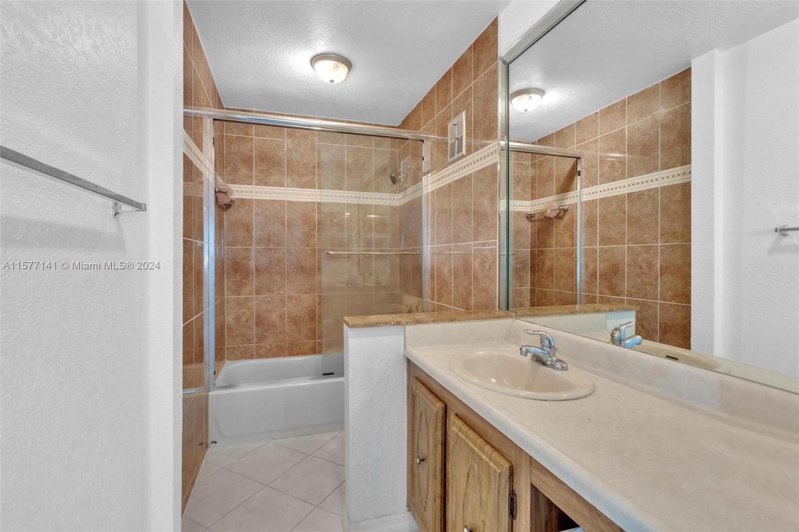 2802 NW 55th Ave # 2B