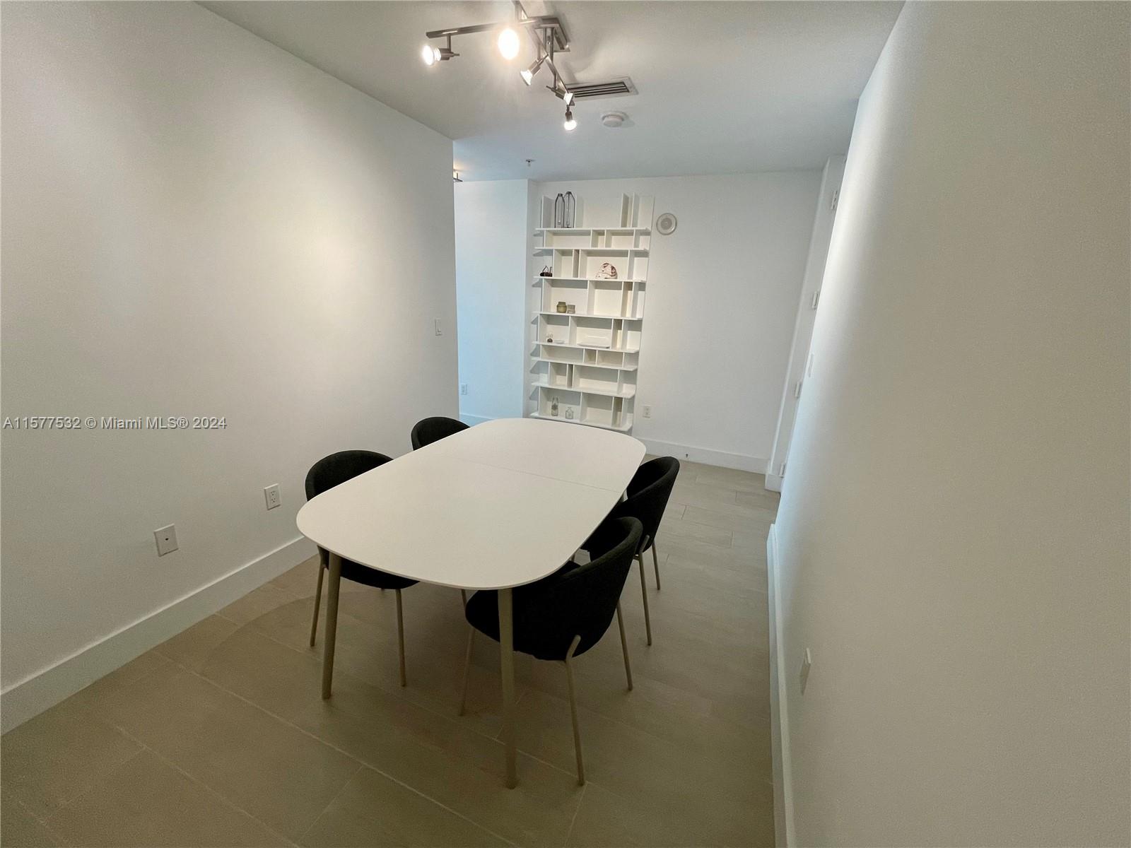 1111 SW 1 AV Unit: 3716-N