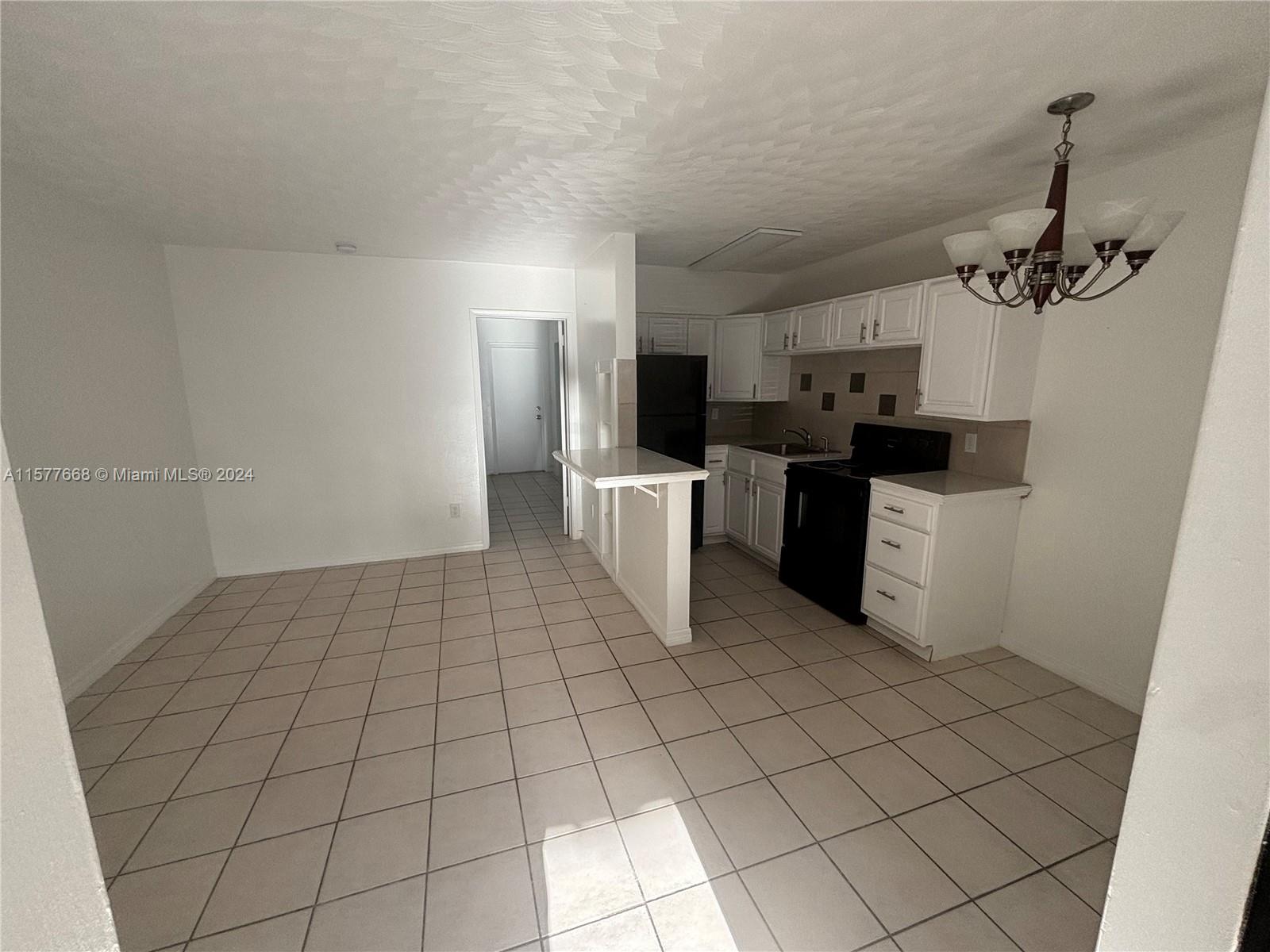 610 NE 12th Ave # 2