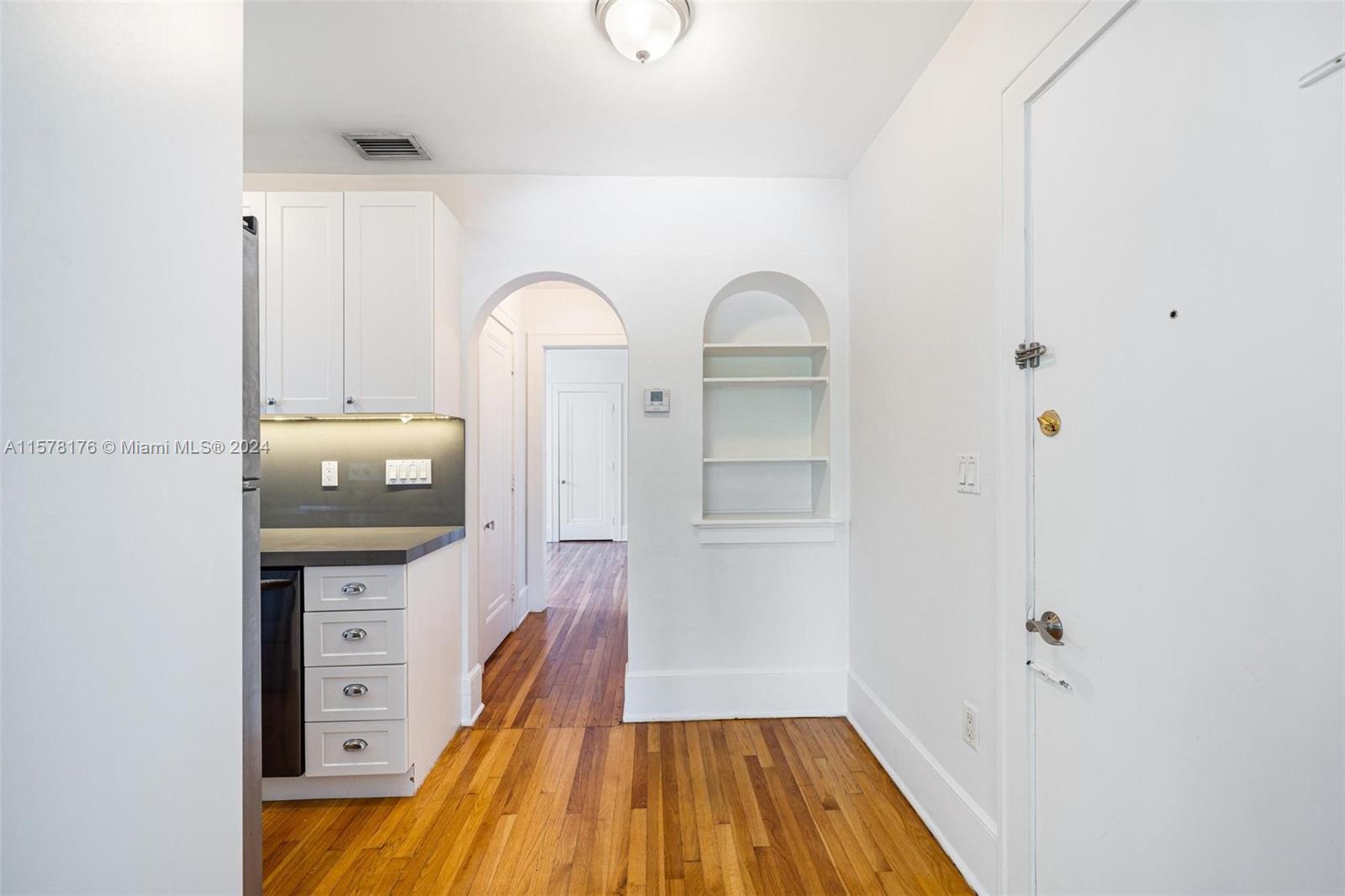 4342 Sheridan Ave # 8