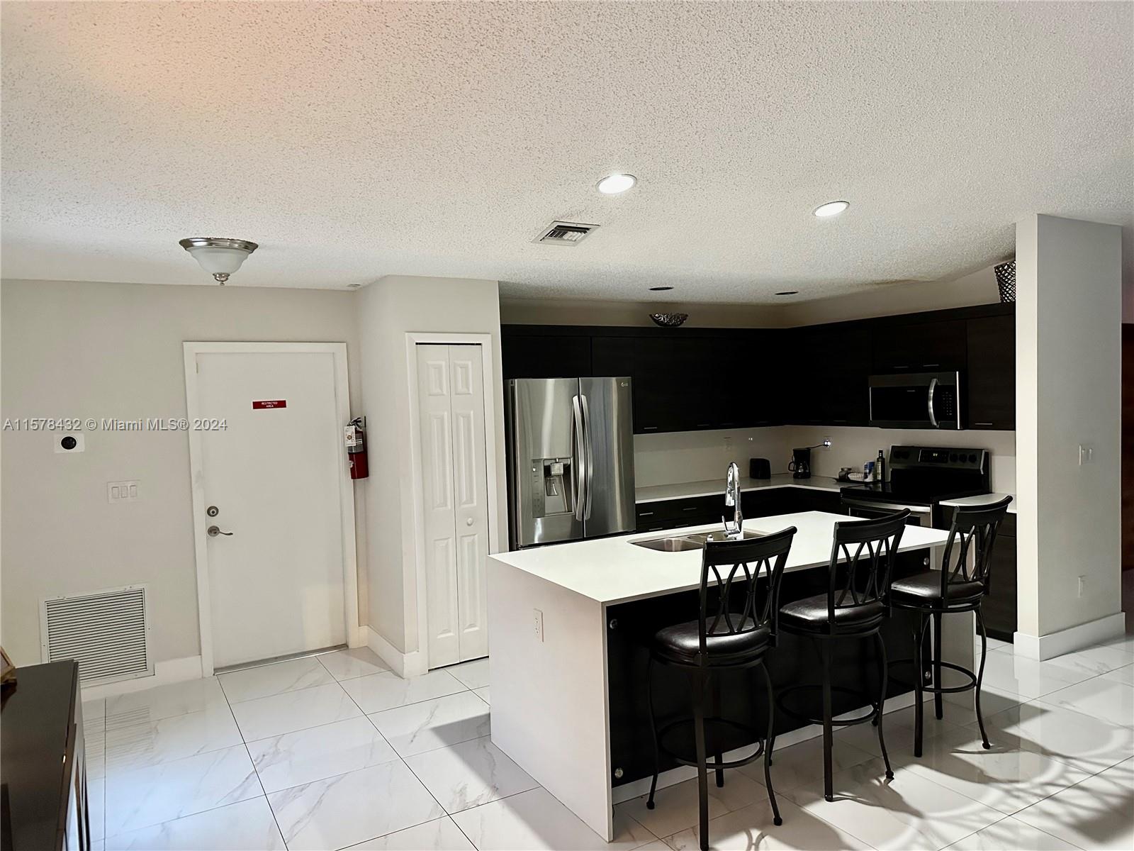 2260 W Lake Miramar Cir