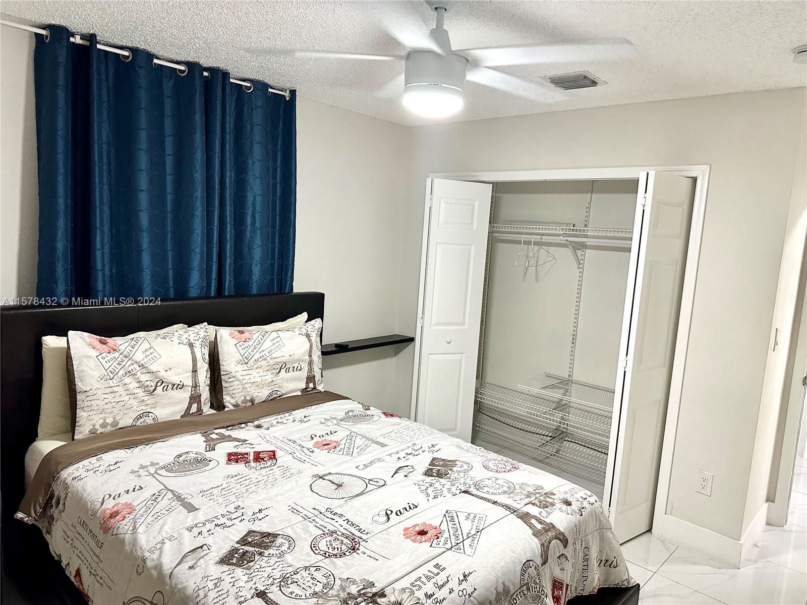 2260 W Lake Miramar Cir