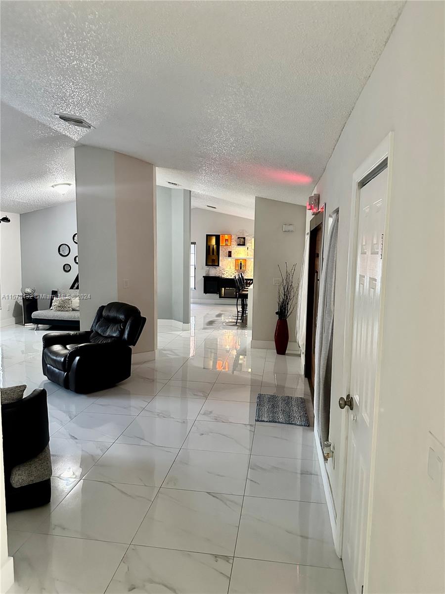2260 W Lake Miramar Cir