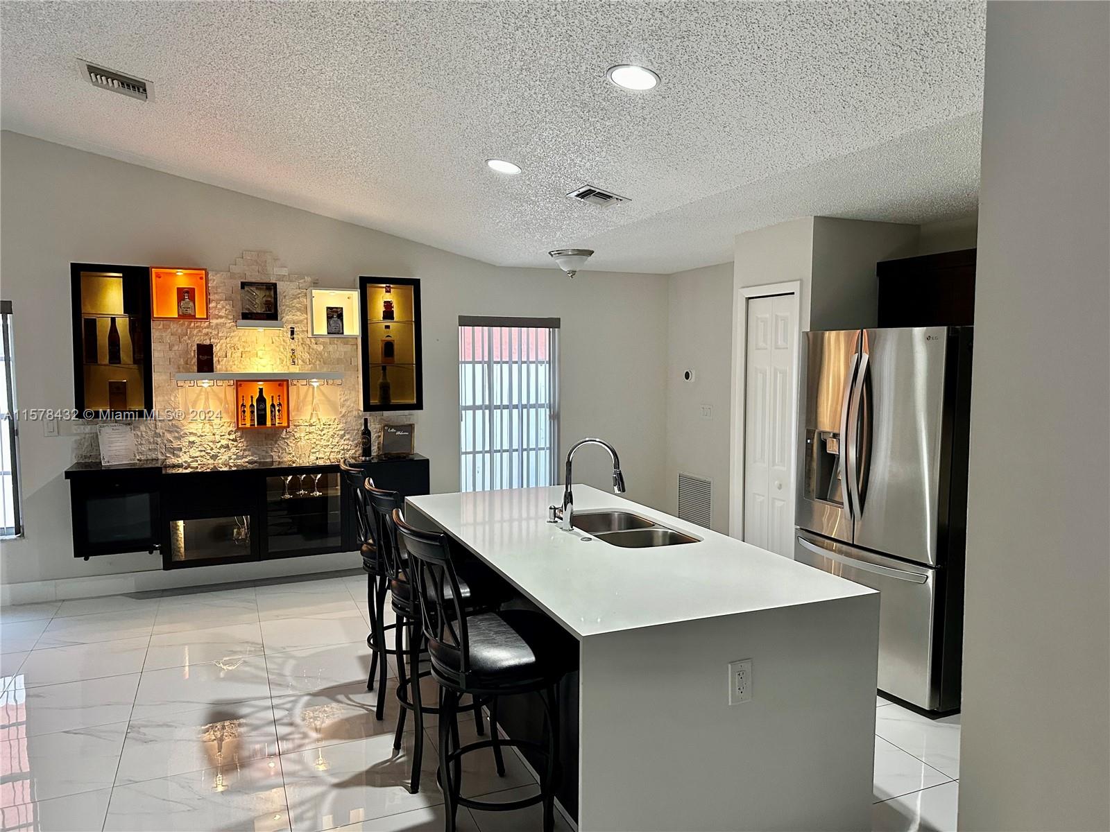 2260 W Lake Miramar Cir