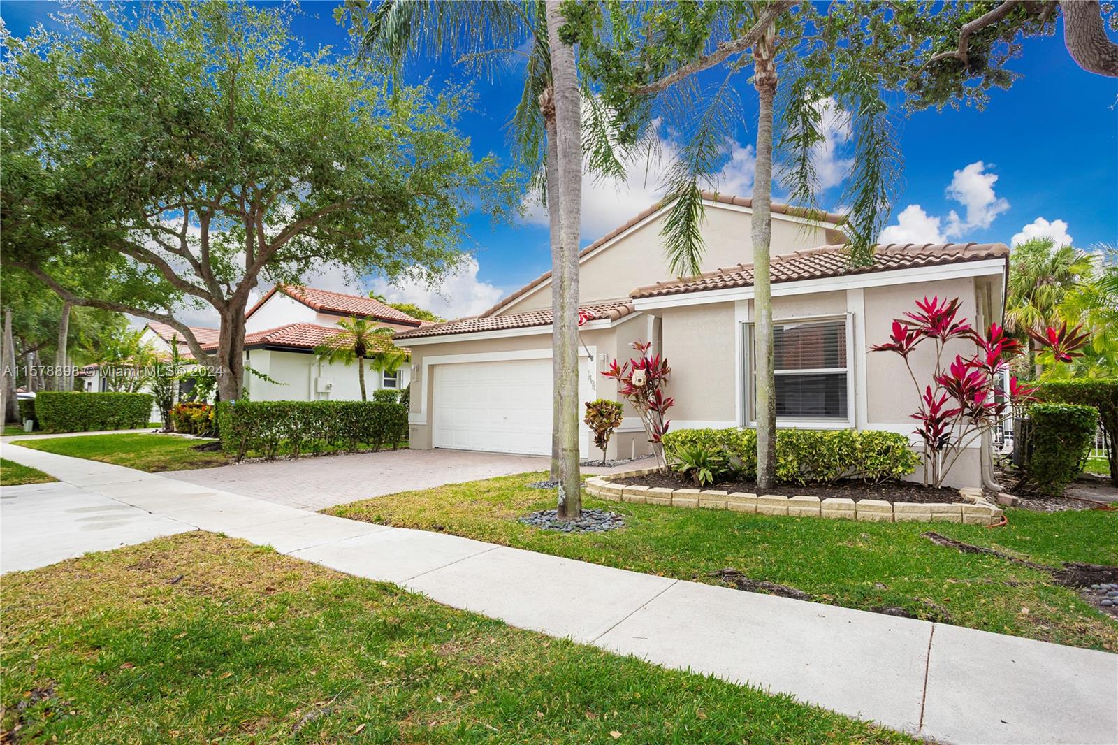 1494 SW 151st Ave