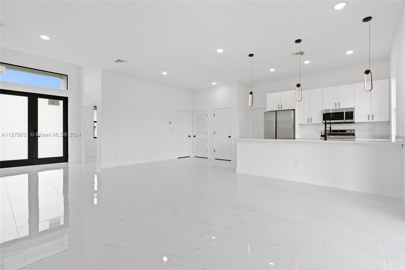 2608 25th St W