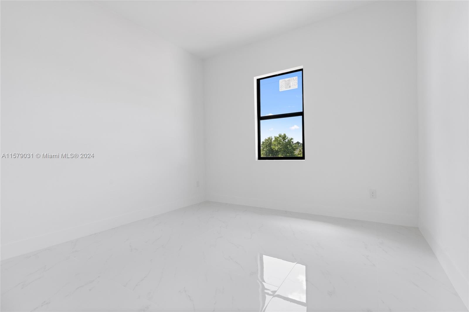 2608 25th St W