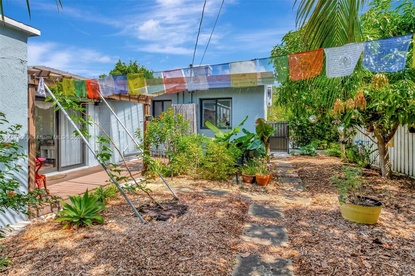 1030 NW 43rd St
