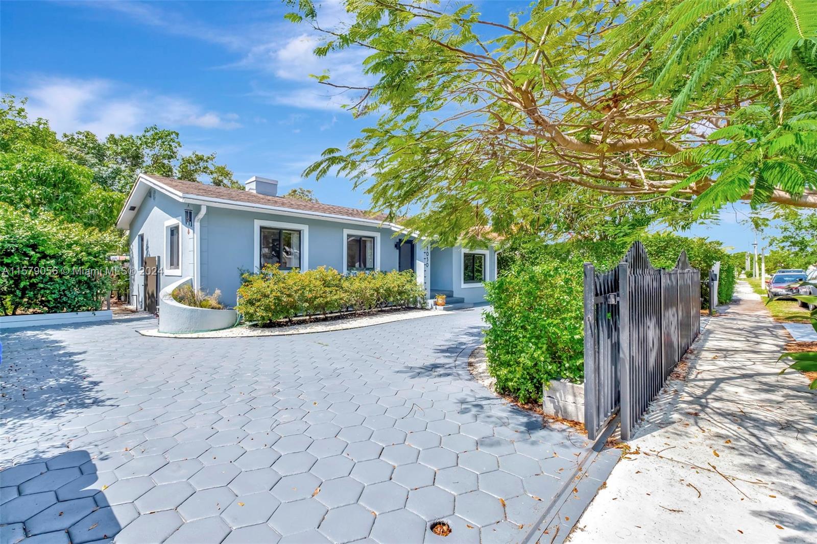 1030 NW 43rd St