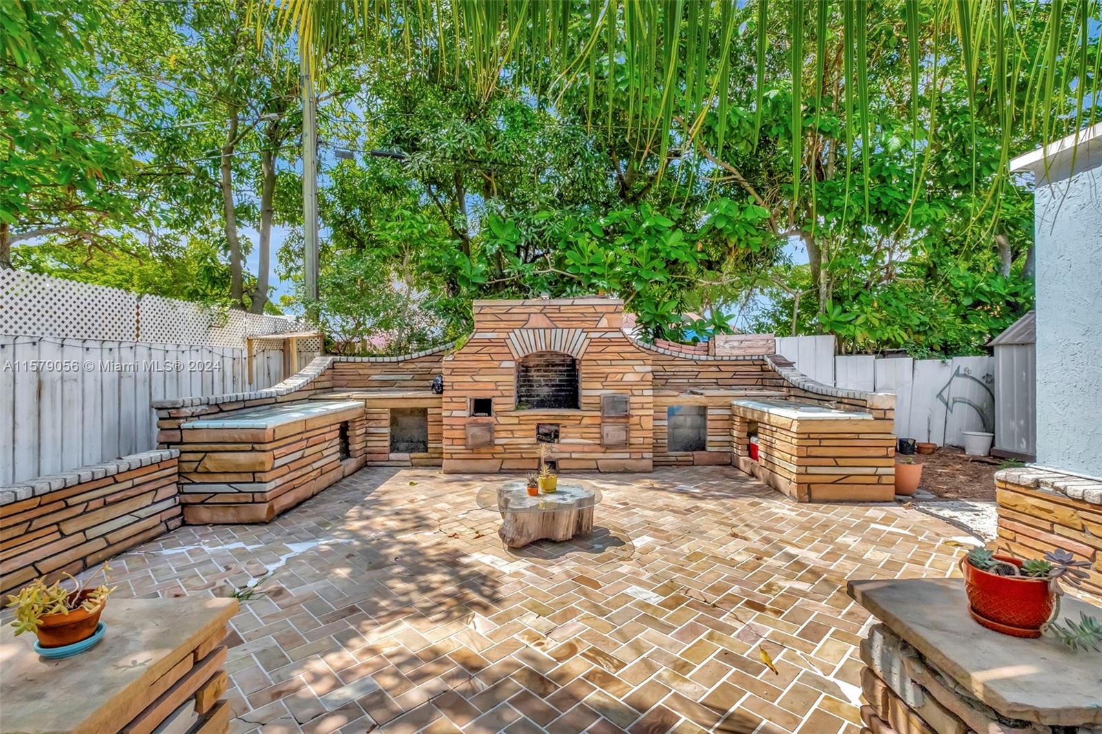 1030 NW 43rd St