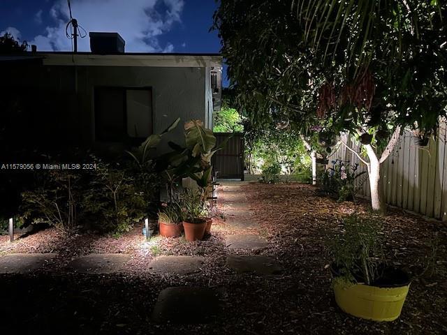 1030 NW 43rd St