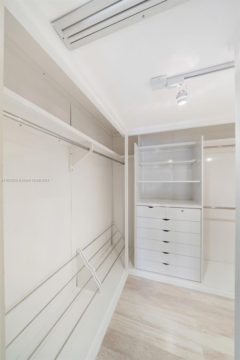 100 Ocean Lane Dr Unit: PH2