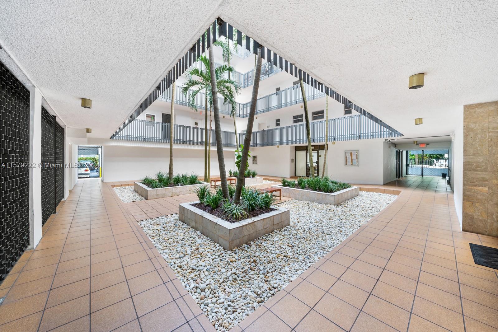 100 Ocean Lane Dr Unit: PH2