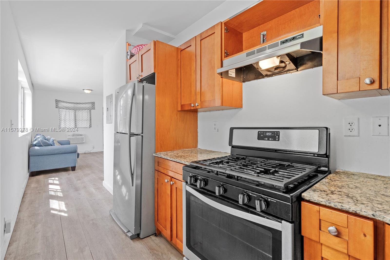 7930 Tatum Waterway Dr # 5