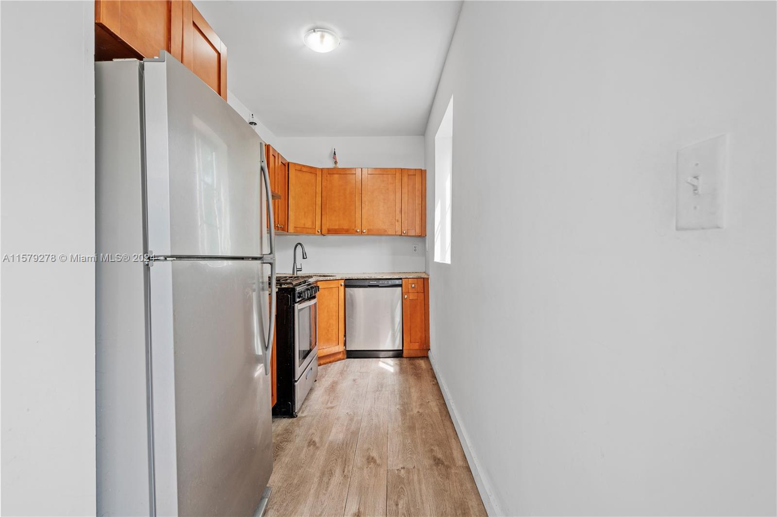 7930 Tatum Waterway Dr # 5