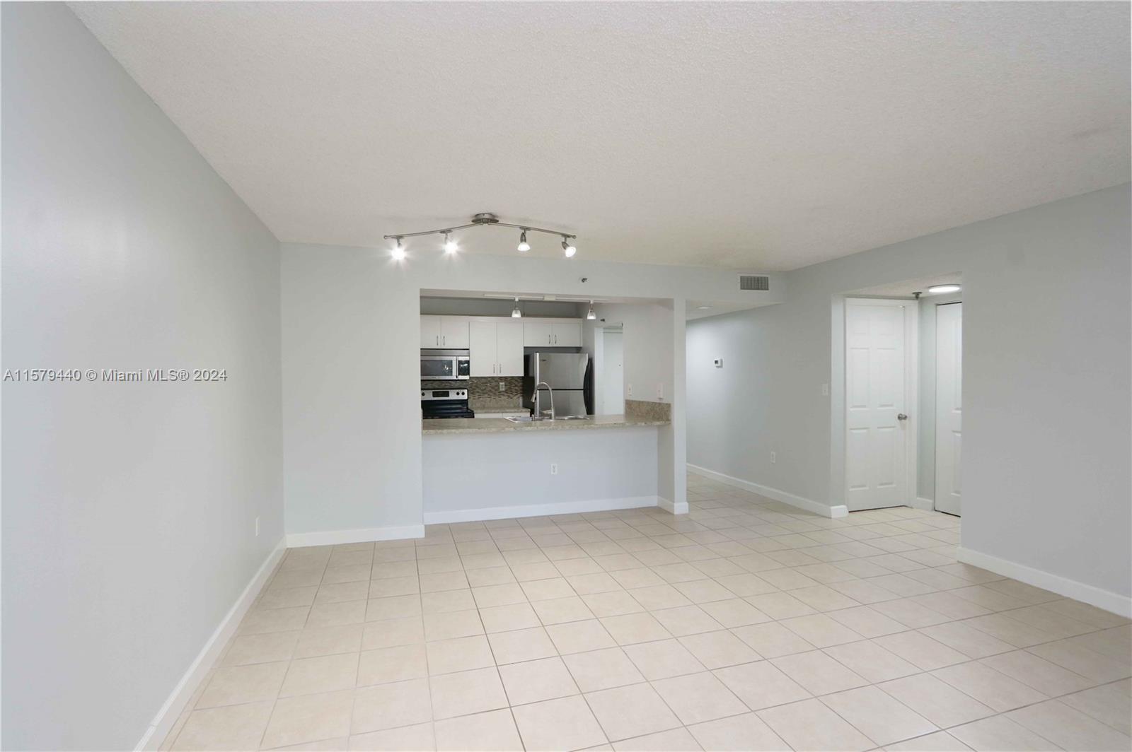 850 N Miami Ave Unit: W-305