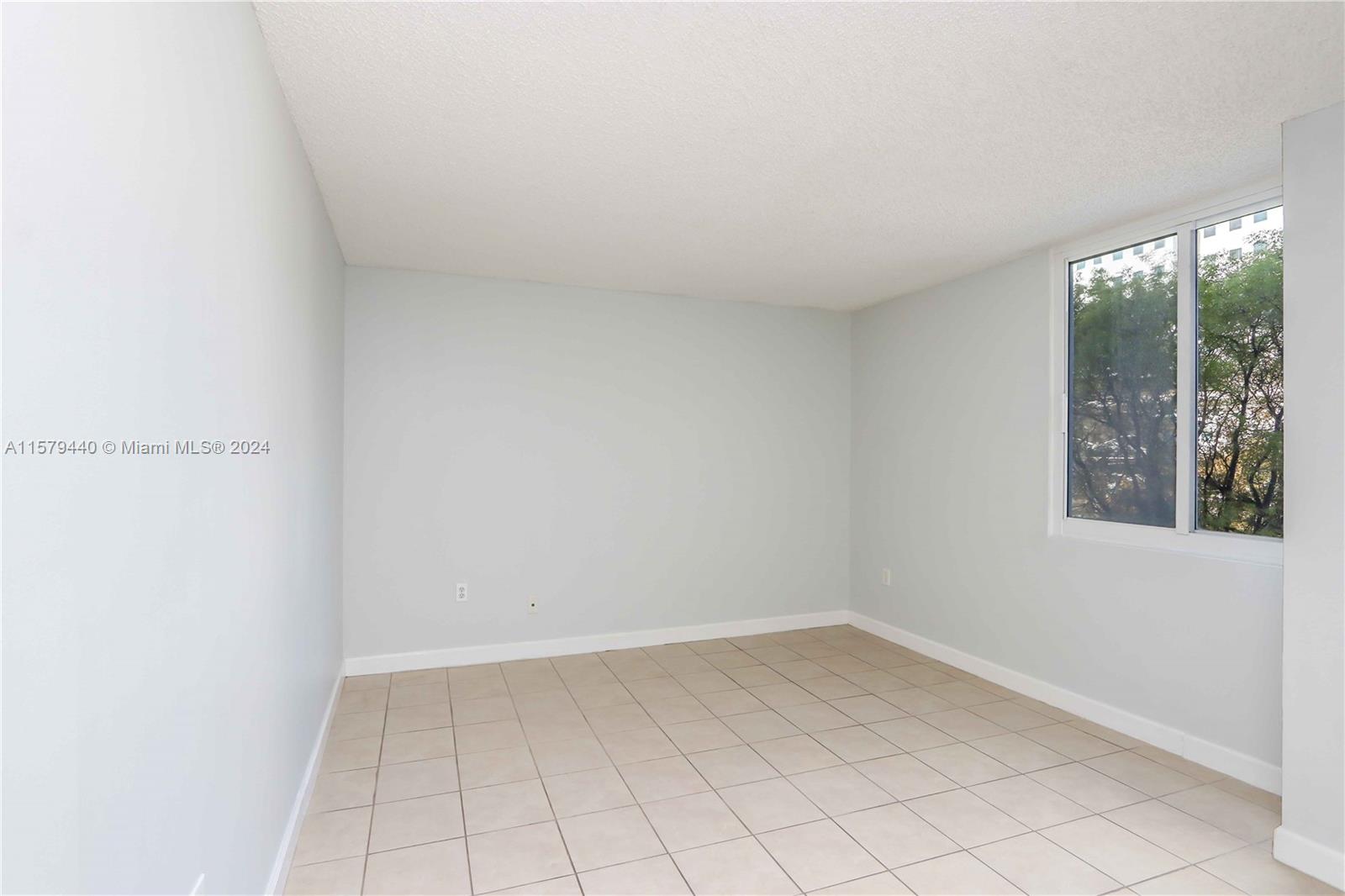 850 N Miami Ave Unit: W-305