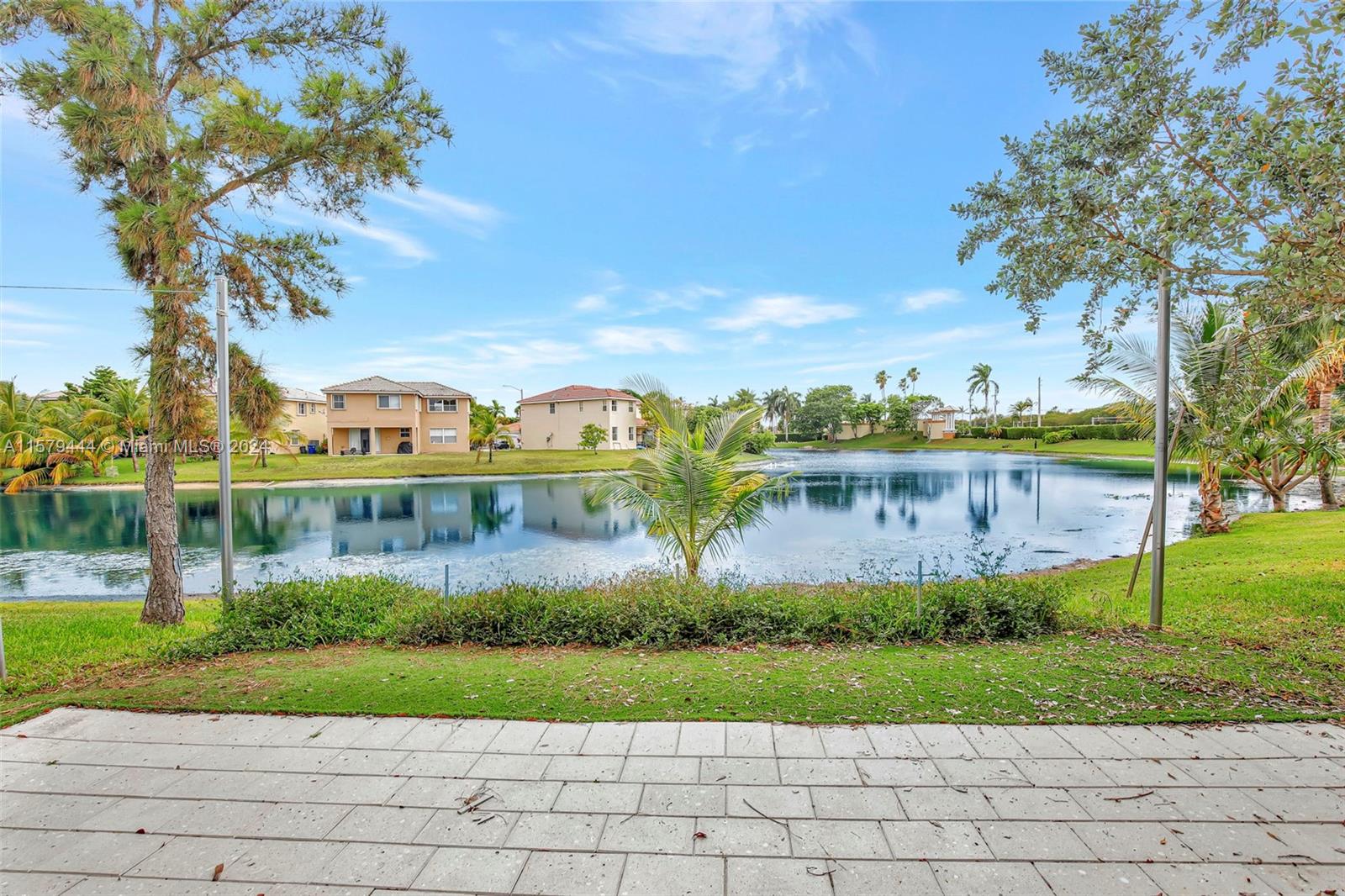 12513 SW 28th Ct